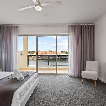 Waterfront Townhouse - Picturesque Marina Views Apartment Порт Линкълн Екстериор снимка